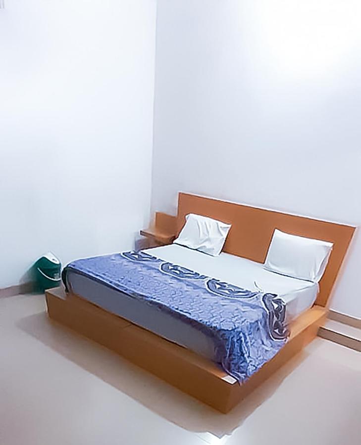 Roomshala 110 Hotel Mulaqaat - Shiv Nadar University Dadri Exterior photo
